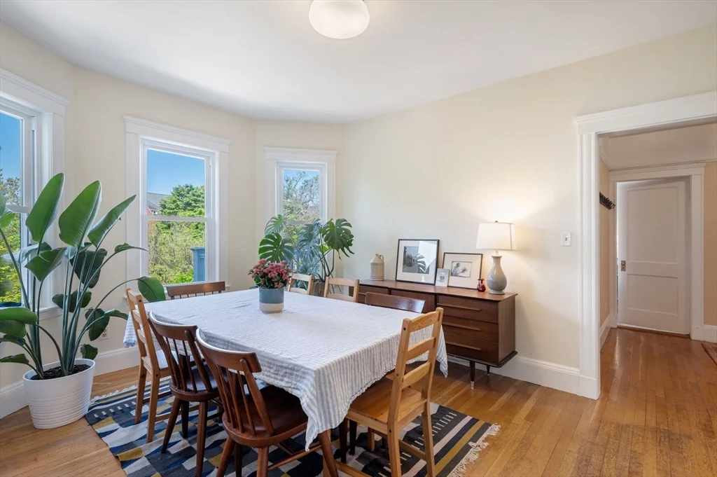 2 bed, 1 bath apartment for rent at 4 Linden Ct Unit 3, Coolidge Corner — photo 32 of 42