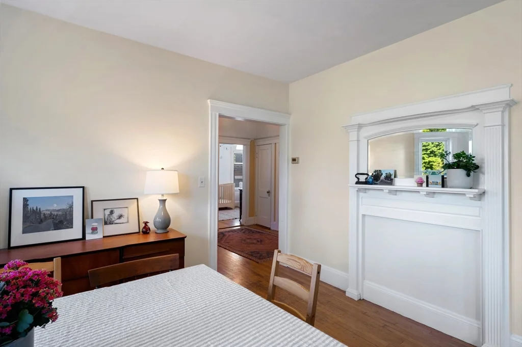 2 bed, 1 bath apartment for rent at 4 Linden Ct Unit 3, Coolidge Corner — photo 17 of 42