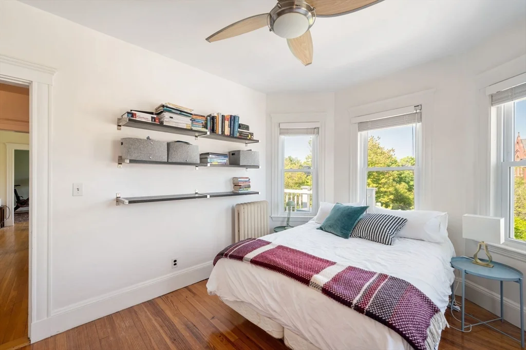 2 bed, 1 bath apartment for rent at 4 Linden Ct Unit 3, Coolidge Corner — photo 24 of 42