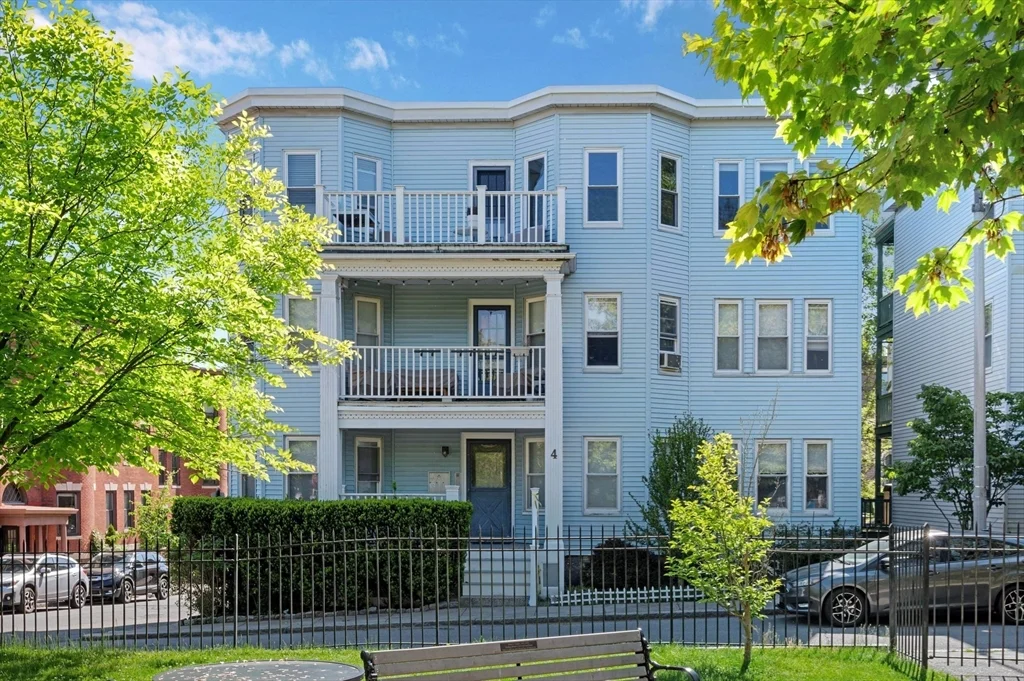 2 bed, 1 bath apartment for rent at 4 Linden Ct Unit 3, Coolidge Corner — photo 40 of 42