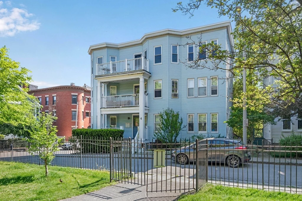 2 bed, 1 bath apartment for rent at 4 Linden Ct Unit 3, Coolidge Corner — photo 22 of 42