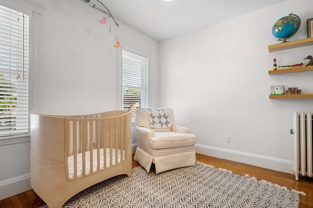 2 bed, 1 bath apartment for rent at 4 Linden Ct Unit 3, Coolidge Corner — photo 29 of 42
