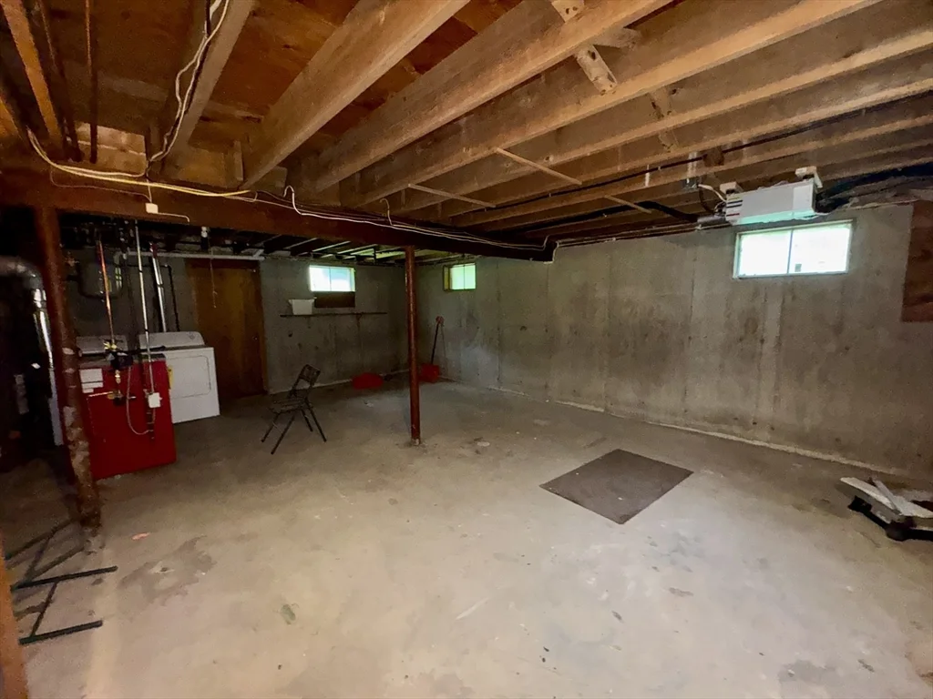 3 bed, 1 bath apartment for rent at 4 Link St Unit 0, Foxboro — photo 15 of 16