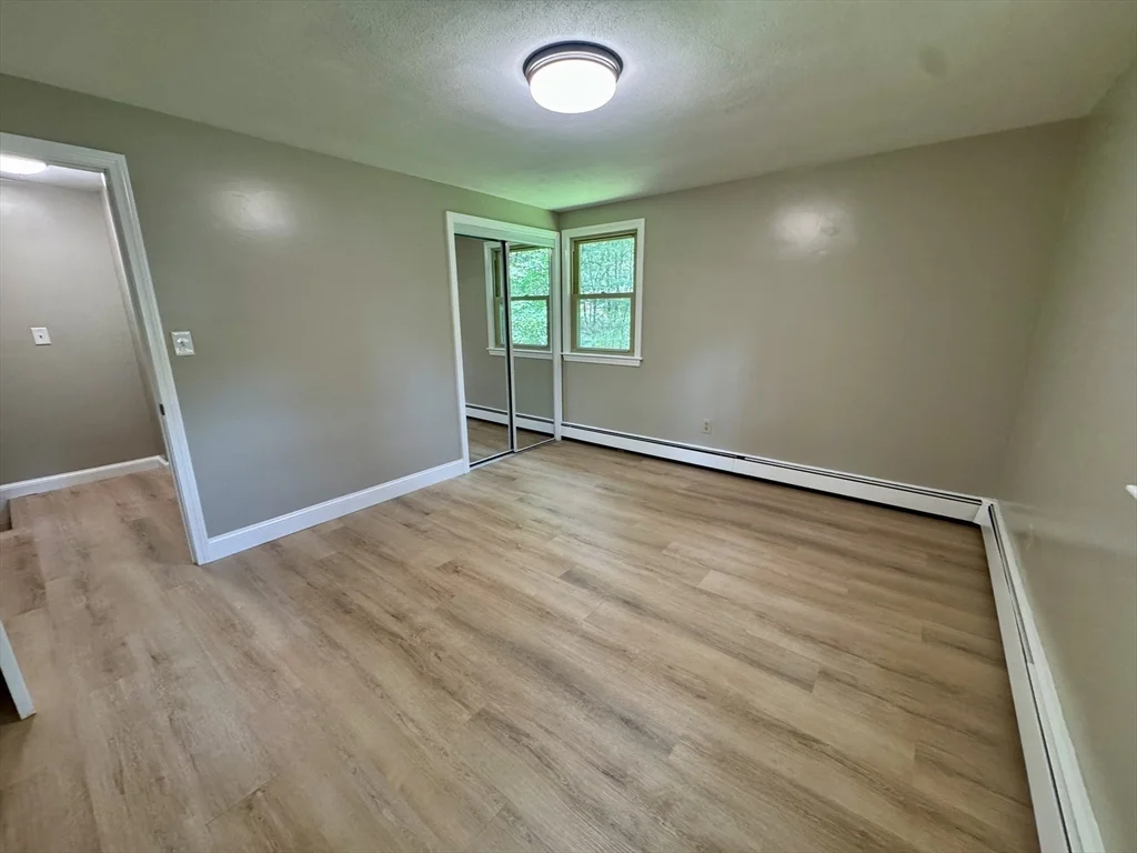 3 bed, 1 bath apartment for rent at 4 Link St Unit 0, Foxboro — photo 10 of 16