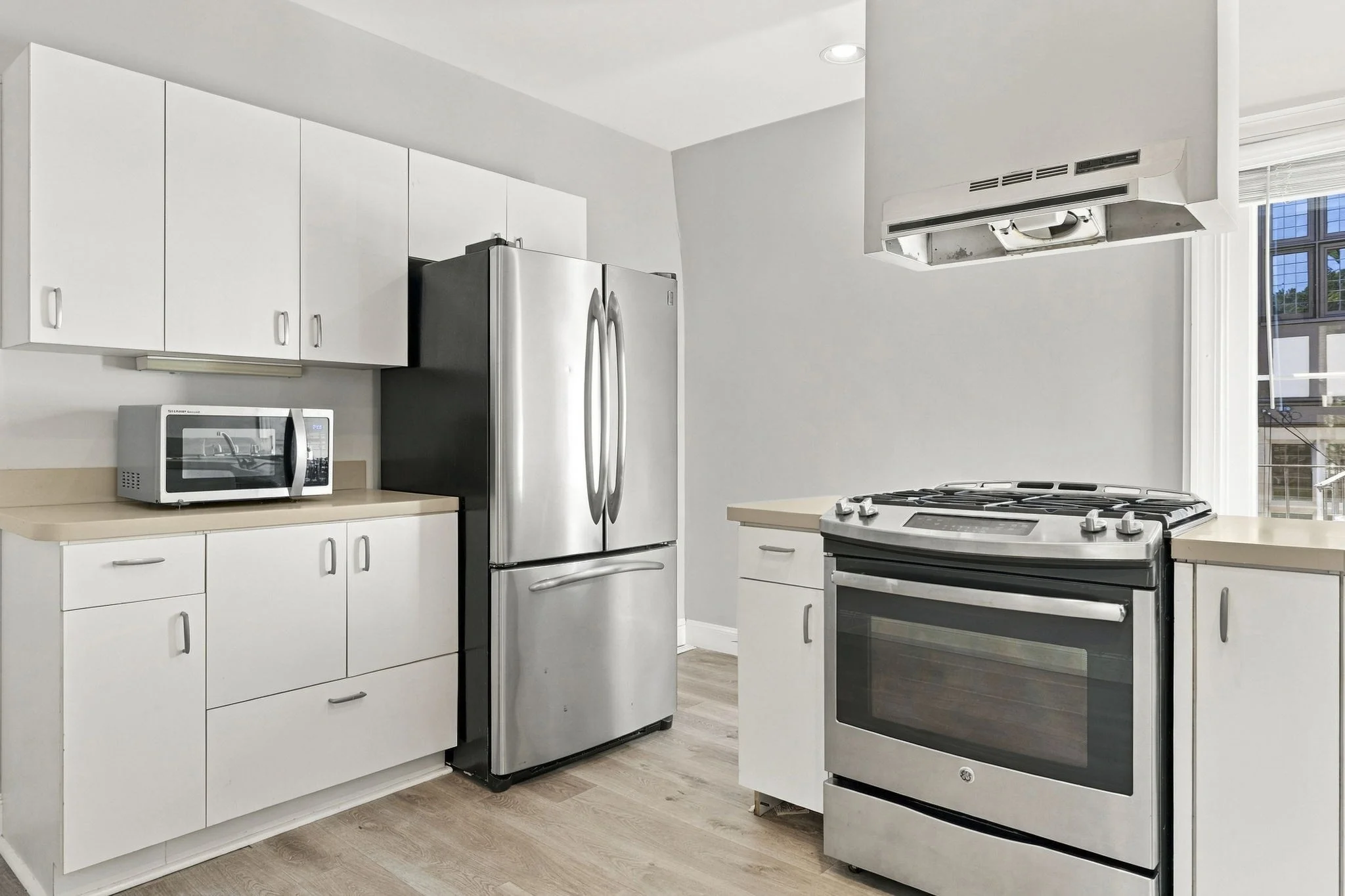 4 bed, 2 bath apartment for rent at 4 Lombard St Unit 2, Dorchester — photo 6 of 20
