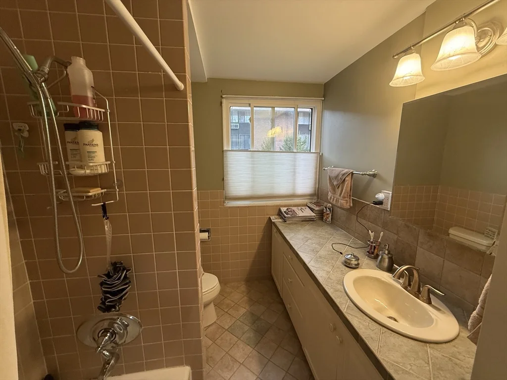 2 bed, 1 bath apartment for rent at 4 Longwood Dr Unit 3, Andover — photo 13 of 14