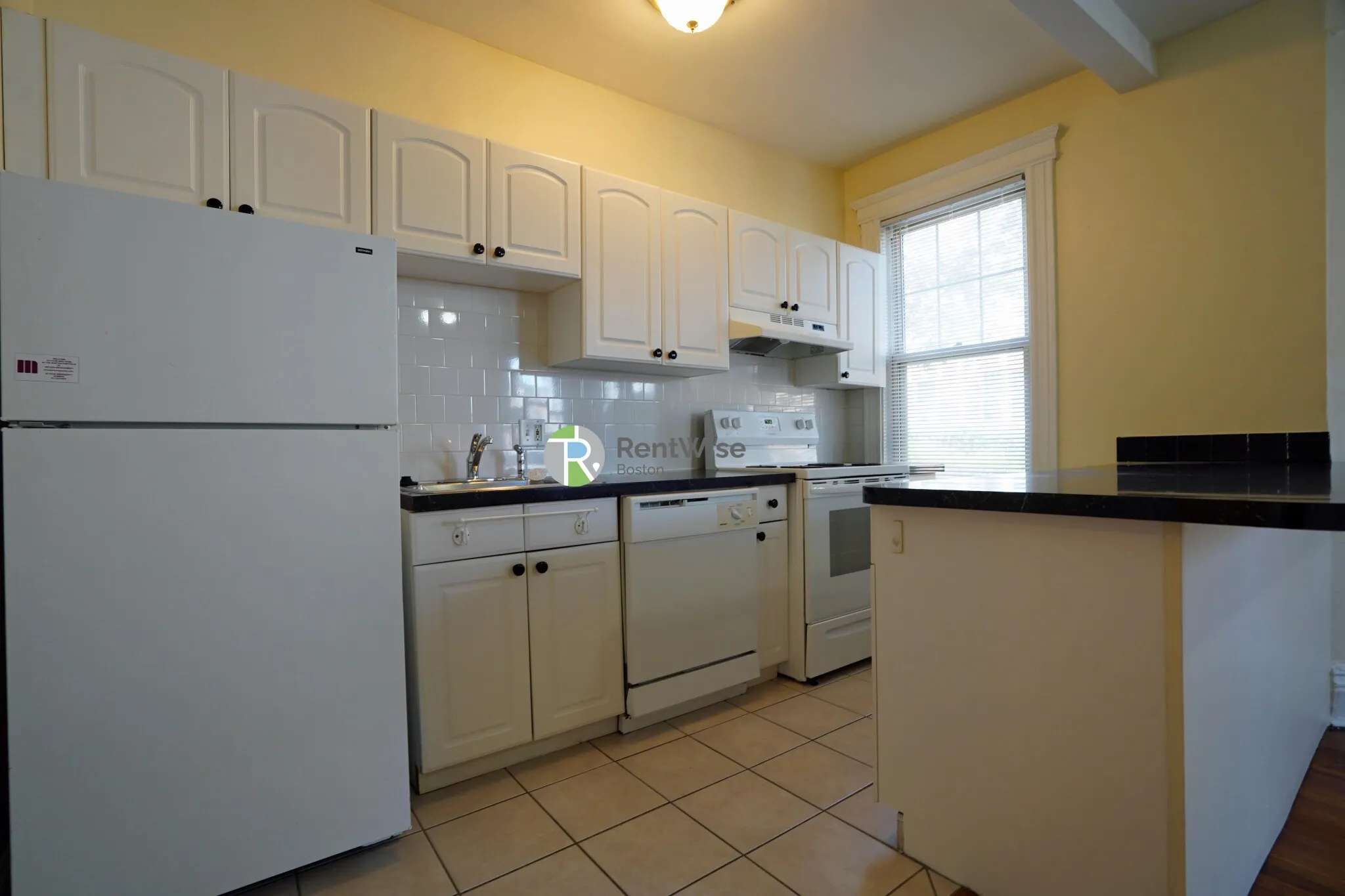 2 bed, 1 bath apartment for rent at 4 Lorraine Ter Unit 1, Allston — photo 7 of 22