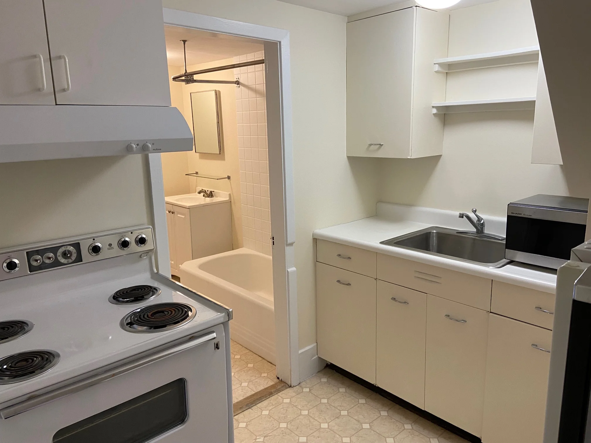 Studio bed, 1 bath apartment for rent at 4 Louisburg Sq Unit PH, Beacon Hill — photo 12 of 25