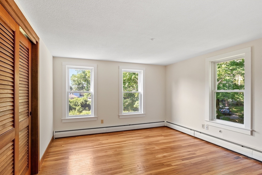 4 bed, 2 bath apartment for rent at 4 Lowest Ln Unit 0, Rockport — photo 24 of 36