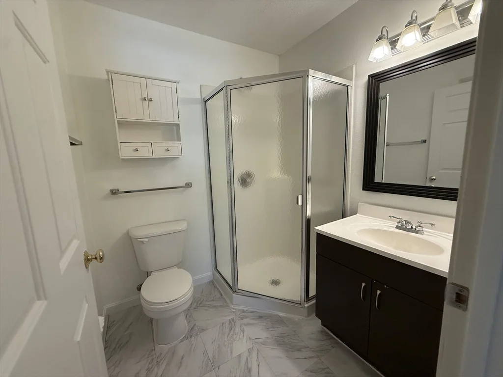 2 bed, 2 bath apartment for rent at 4 Marc Dr Unit 4B6, Plymouth — photo 9 of 10