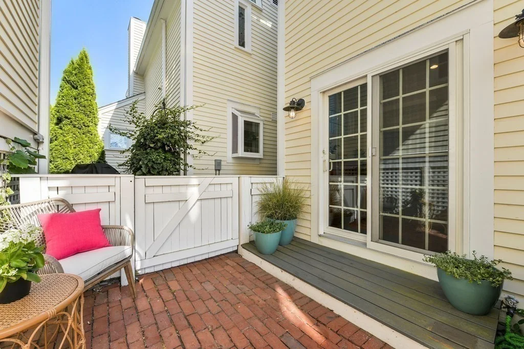 3 bed, 2 bath apartment for rent at 4 Margin Ct Unit 4B, Cohasset — photo 27 of 30