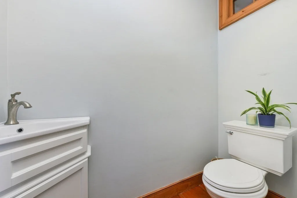 3 bed, 2 bath apartment for rent at 4 Margin Ct Unit 4B, Cohasset — photo 11 of 30