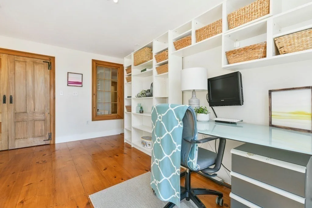 3 bed, 2 bath apartment for rent at 4 Margin Ct Unit 4B, Cohasset — photo 19 of 30