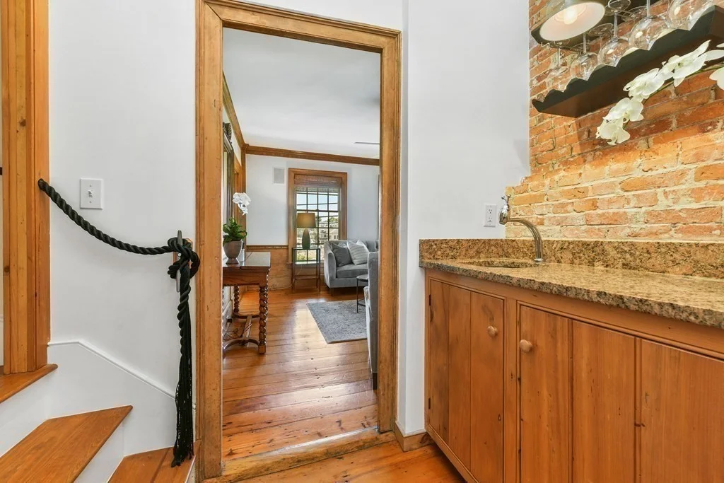 3 bed, 2 bath apartment for rent at 4 Margin Ct Unit 4B, Cohasset — photo 12 of 30