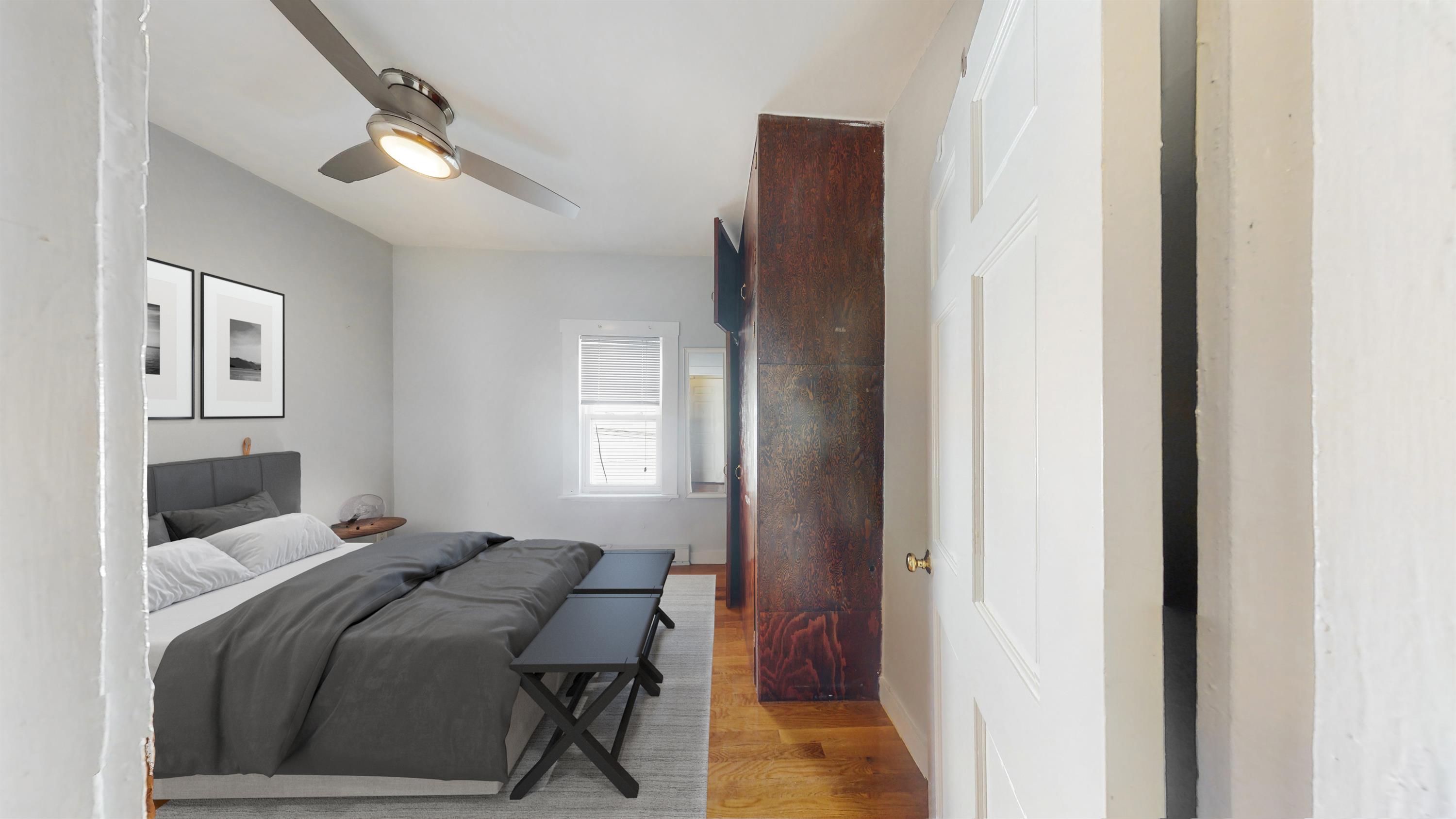 3 bed, 1 bath apartment for rent at 4 Mark St Unit 2, Jamaica Plain — photo 4 of 10