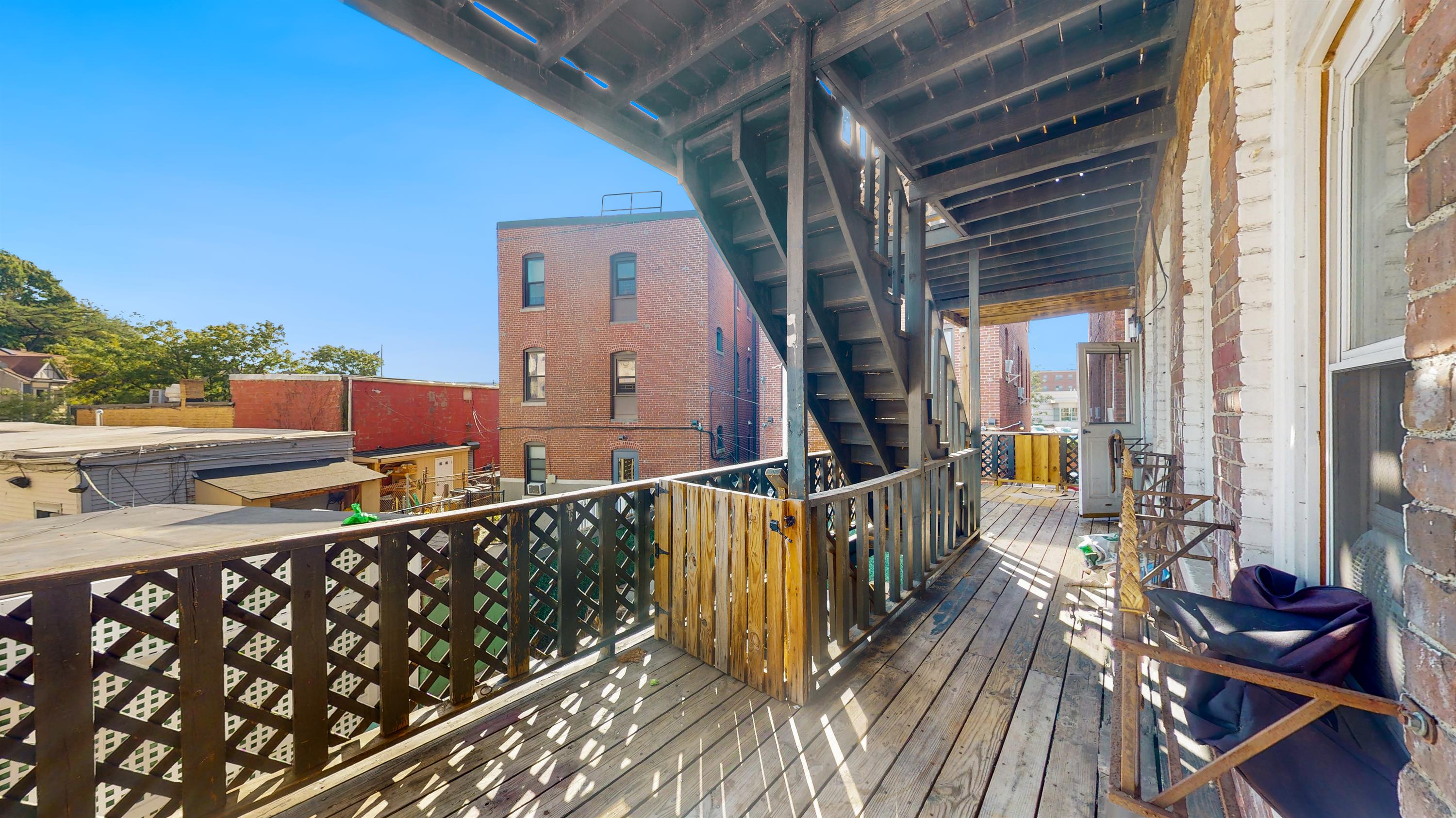 3 bed, 1 bath apartment for rent at 4 Mark St Unit 2, Jamaica Plain — photo 9 of 10
