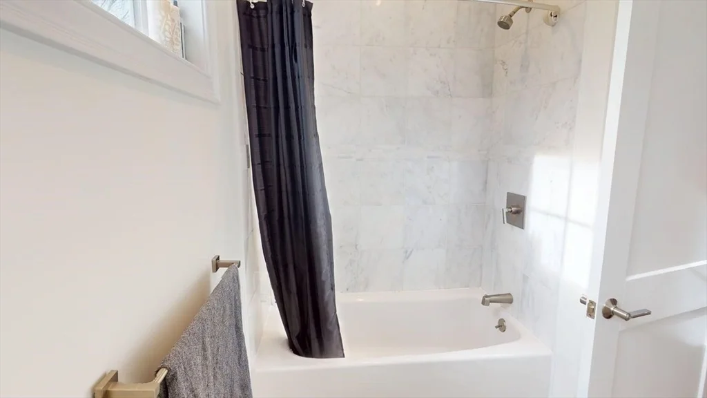 3 bed, 3 bath apartment for rent at 4 Market St Unit TH, Kendall Square — photo 19 of 22