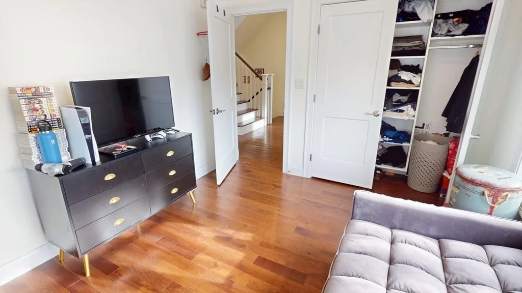 3 bed, 3 bath apartment for rent at 4 Market St Unit TH, Kendall Square — photo 17 of 22