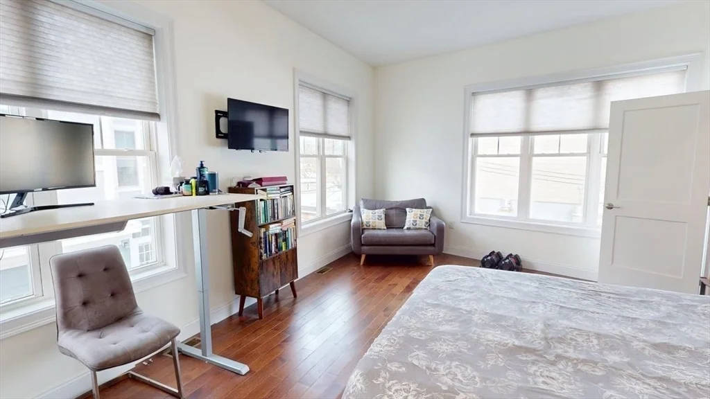 3 bed, 3 bath apartment for rent at 4 Market St Unit TH, Kendall Square — photo 11 of 22