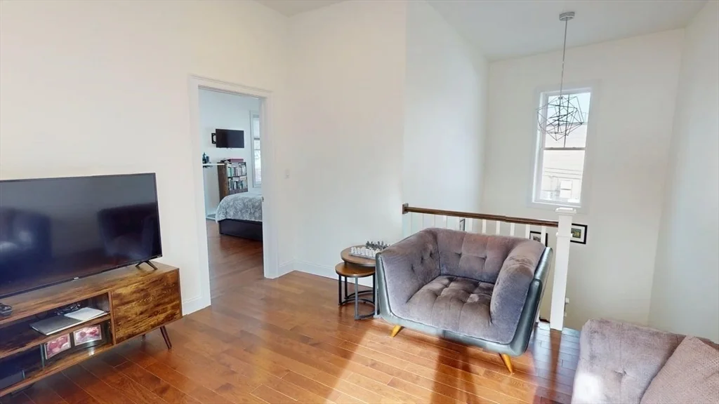 3 bed, 3 bath apartment for rent at 4 Market St Unit TH, Kendall Square — photo 5 of 22