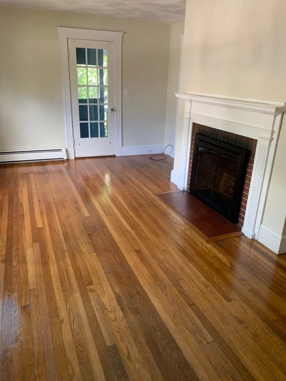 2 bed, 1 bath apartment for rent at 4 Martin St Unit 1, Marblehead — photo 2 of 13
