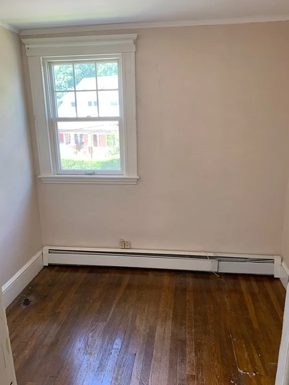 2 bed, 1 bath apartment for rent at 4 Martin St Unit 1, Marblehead — photo 11 of 13