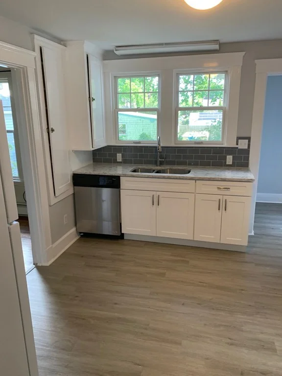 2 bed, 1 bath apartment for rent at 4 Martin St Unit 1, Marblehead — photo 4 of 13