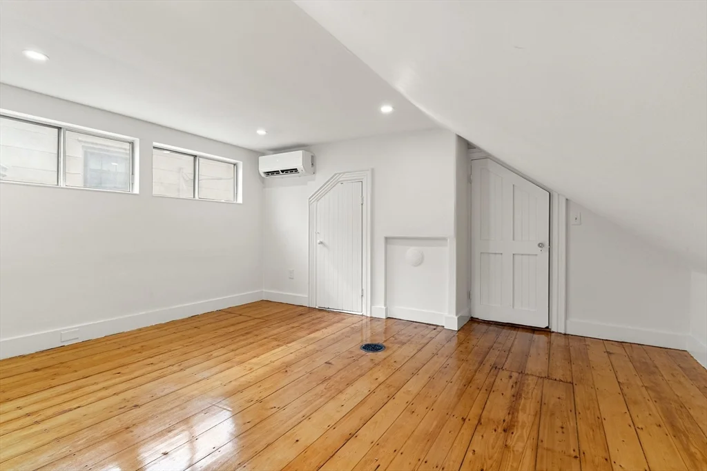 1 bed, 1 bath apartment for rent at 4 Mason St Unit 00, West Cambridge — photo 11 of 16