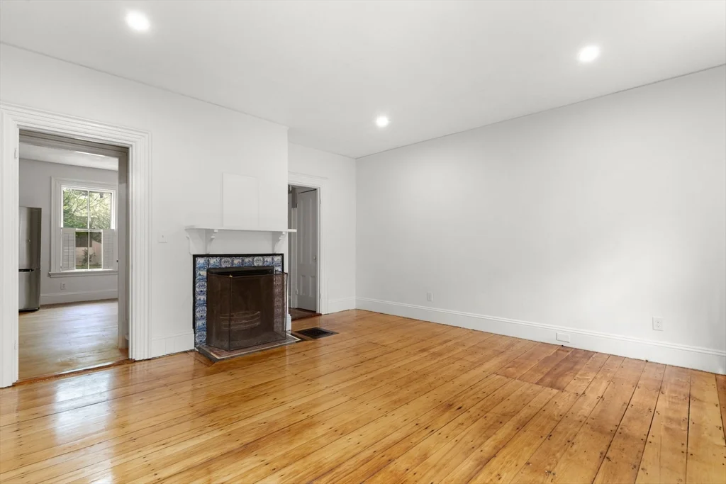 1 bed, 1 bath apartment for rent at 4 Mason St Unit 00, West Cambridge — photo 5 of 16