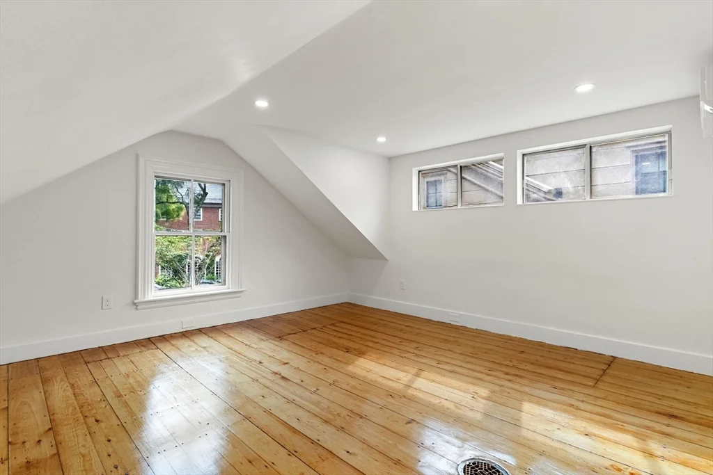 1 bed, 1 bath apartment for rent at 4 Mason St Unit 00, West Cambridge — photo 13 of 16