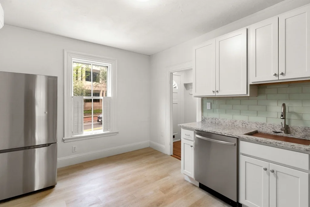 1 bed, 1 bath apartment for rent at 4 Mason St Unit 00, West Cambridge — photo 4 of 16