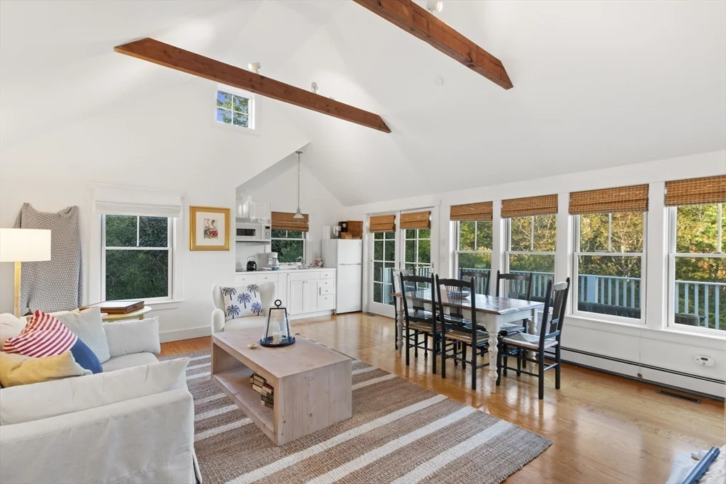 5 bed, 4+ bath apartment for rent at 4 Maxey Pond Rd, Nantucket — photo 27 of 34