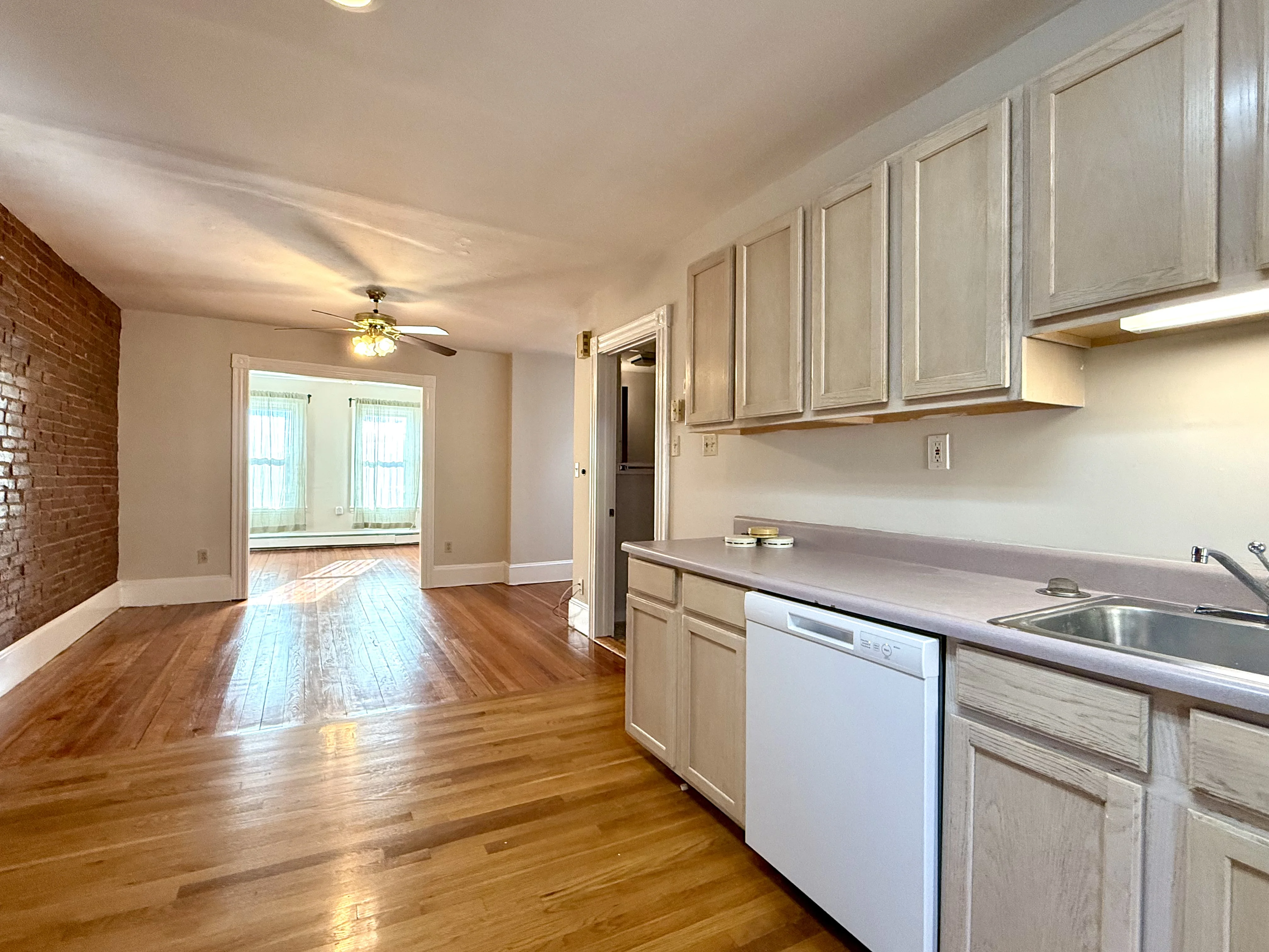 2 bed, 1 bath apartment for rent at 4 Mead St Unit 3A, Allston — photo 12 of 23