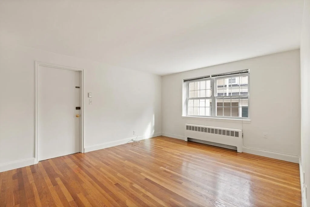 1 bed, 1 bath apartment for rent at 4 Menotomy Rd Unit 5, Arlington — photo 5 of 13