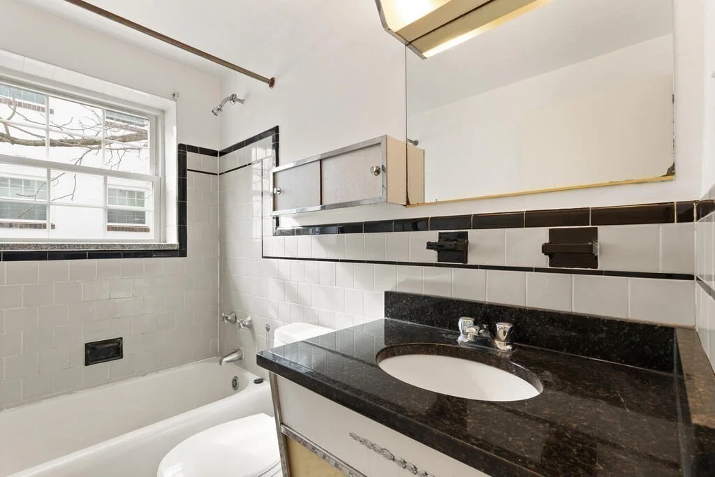 1 bed, 1 bath apartment for rent at 4 Menotomy Unit 9, Arlington — photo 8 of 10