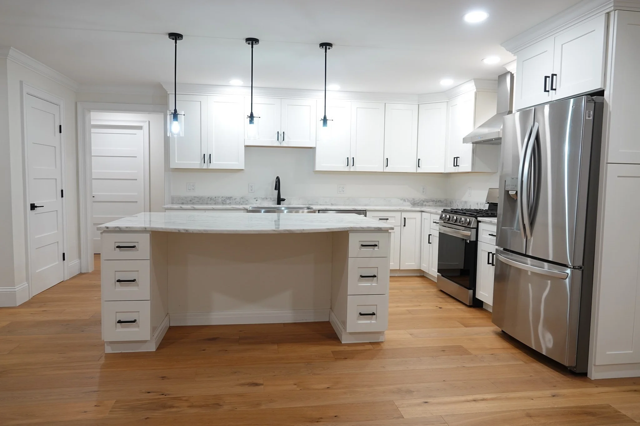 1 bed, 1 bath apartment for rent at 4 Mill Pond Rd Unit B, Burlington — photo 3 of 32