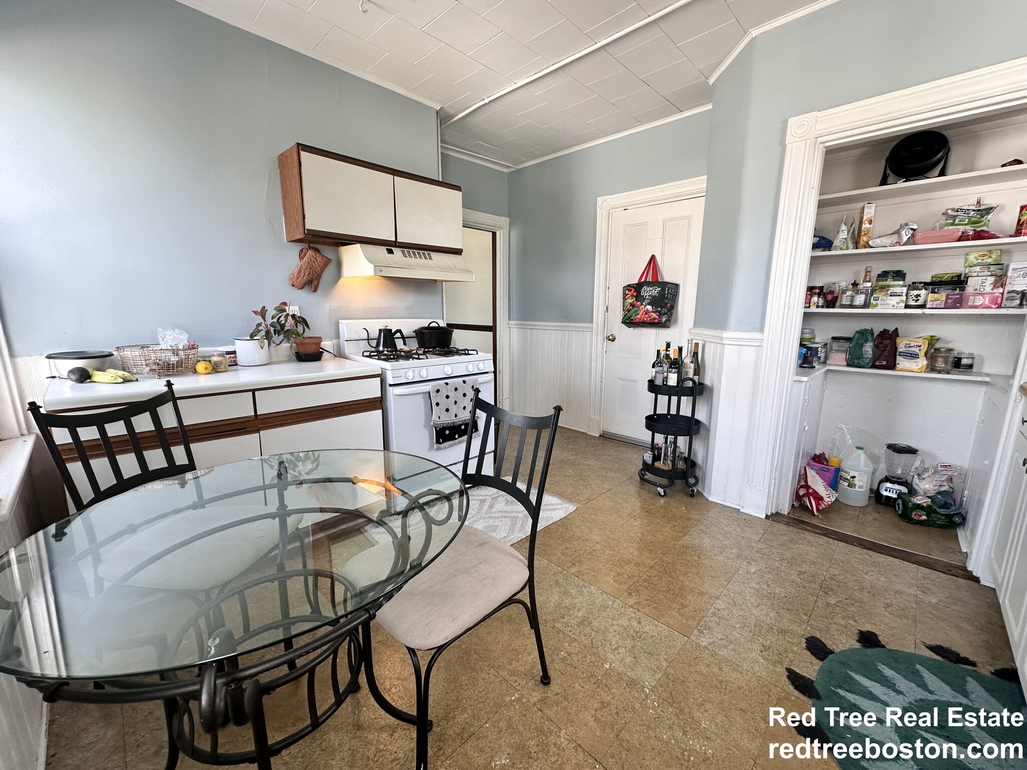 3 bed, 1 bath apartment for rent at 4 Montcalm Ave Unit 2, Brighton — photo 11 of 14
