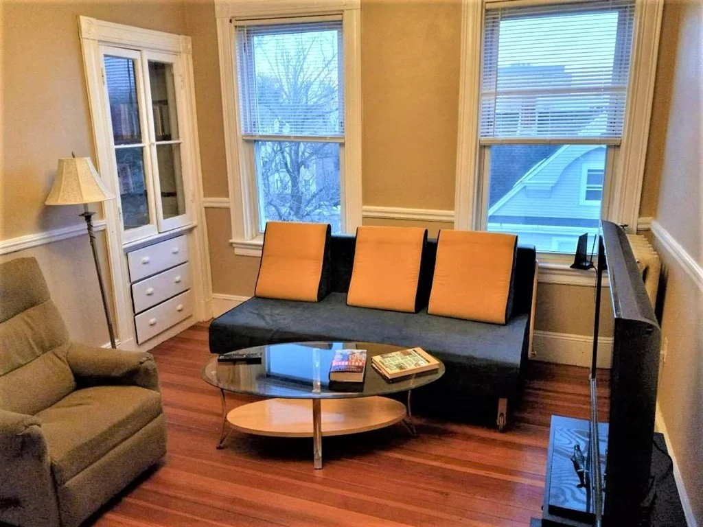 3 bed, 1 bath apartment for rent at 4 Montcalm Ave Unit 3, Brighton — photo 2 of 11
