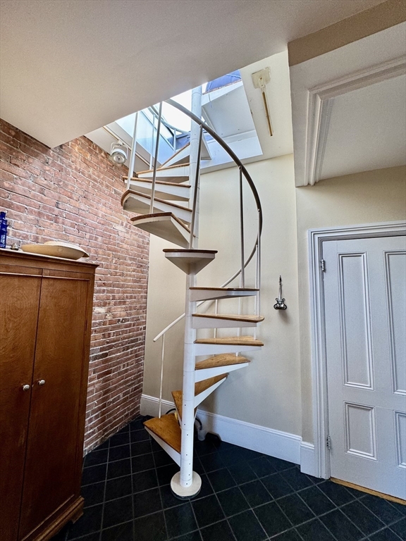 2 bed, 1 bath apartment for rent at 4 Monument Sq Unit 6, Charlestown — photo 13 of 17