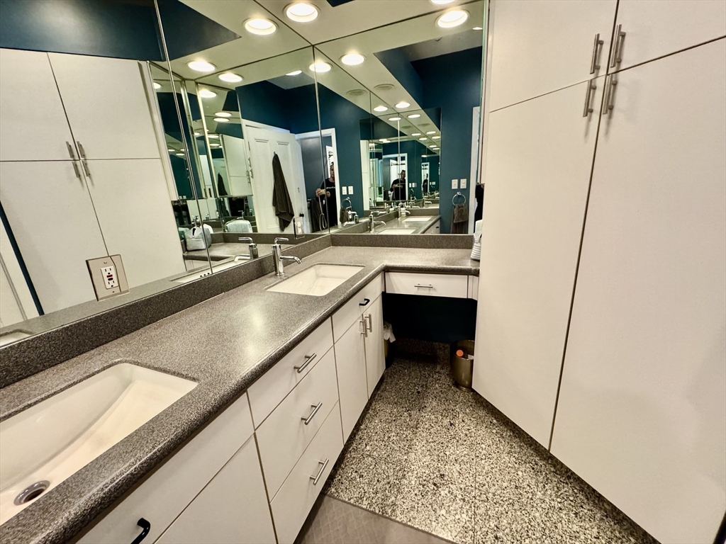 2 bed, 1 bath apartment for rent at 4 Monument Sq Unit 6, Charlestown — photo 12 of 17