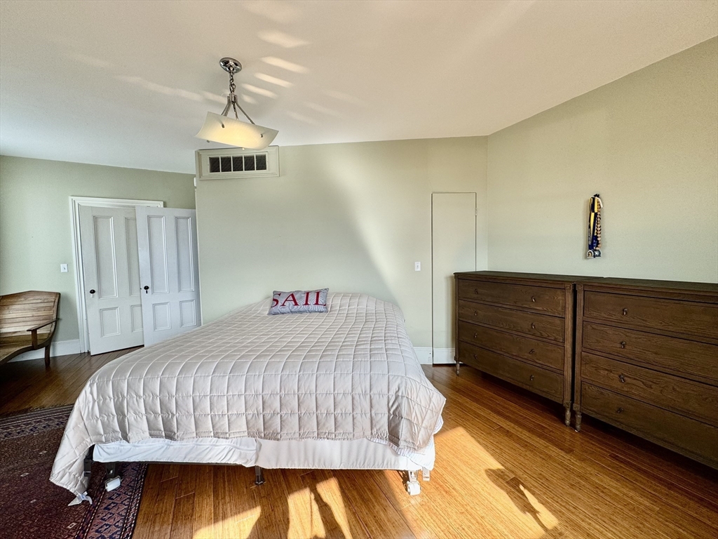 2 bed, 1 bath apartment for rent at 4 Monument Sq Unit 6, Charlestown — photo 9 of 17