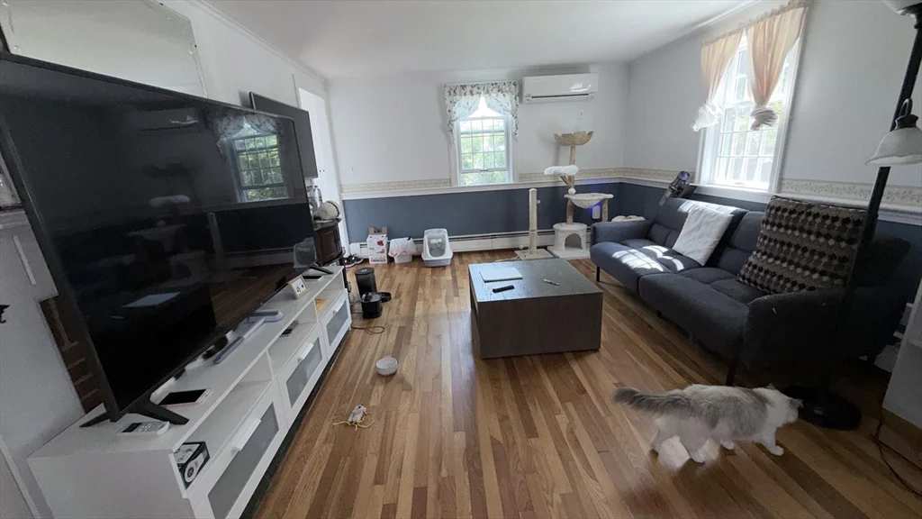 4 bed, 2 bath apartment for rent at 4 Mossdale Rd, Jamaica Plain — photo 2 of 19