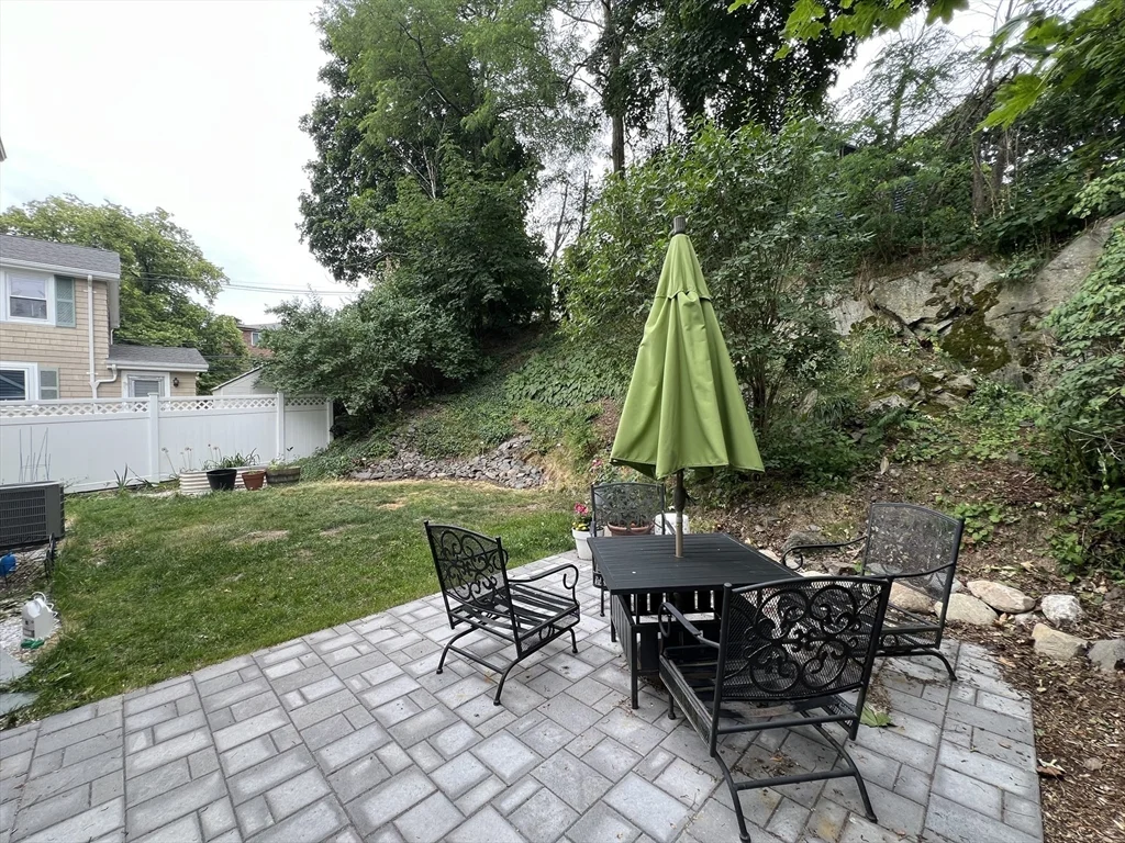3 bed, 3 bath apartment for rent at 4 Mount Vernon, Brighton — photo 27 of 31