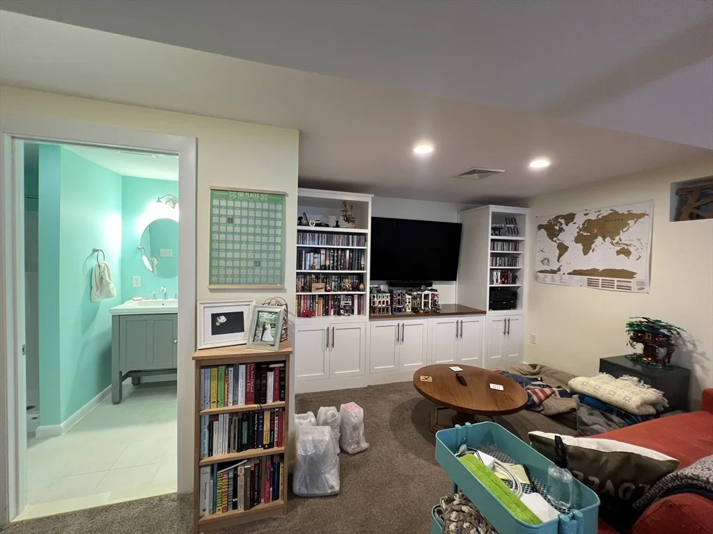 3 bed, 3 bath apartment for rent at 4 Mount Vernon, Brighton — photo 21 of 31