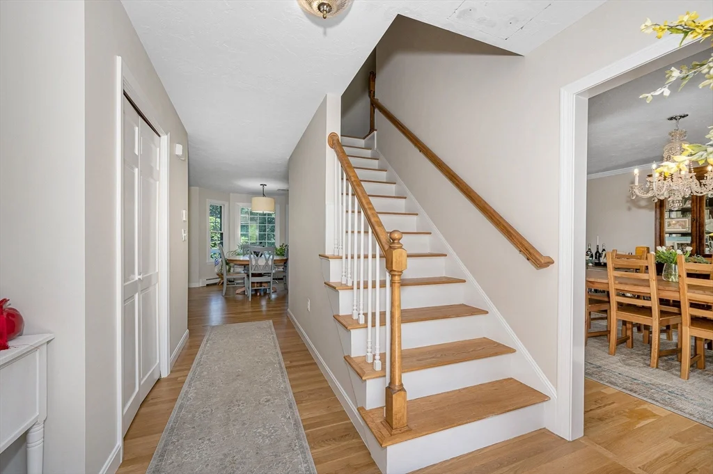 4 bed, 3 bath apartment for rent at 4 Nashoba Dr, Chelmsford — photo 4 of 42