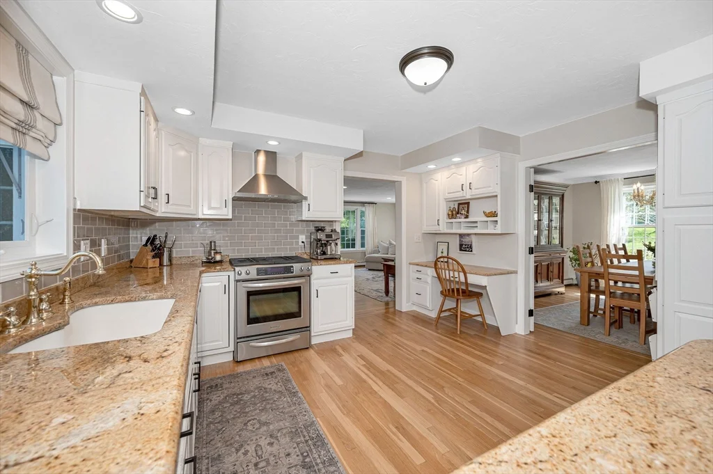 4 bed, 3 bath apartment for rent at 4 Nashoba Dr, Chelmsford — photo 8 of 42