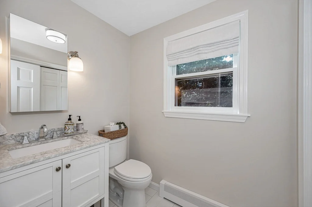 4 bed, 3 bath apartment for rent at 4 Nashoba Dr, Chelmsford — photo 12 of 42