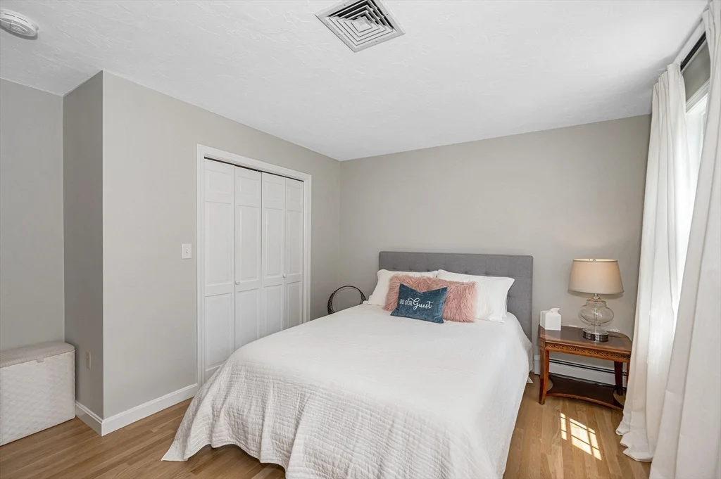 4 bed, 3 bath apartment for rent at 4 Nashoba Dr, Chelmsford — photo 38 of 42