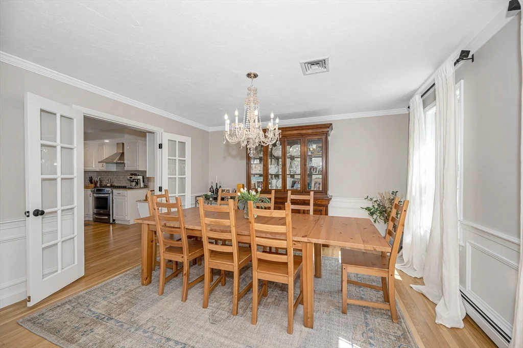 4 bed, 3 bath apartment for rent at 4 Nashoba Dr, Chelmsford — photo 5 of 42