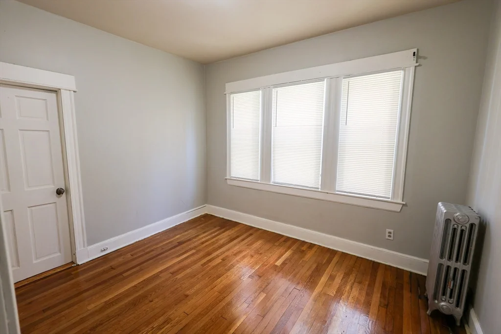 3 bed, 1 bath apartment for rent at 4 Navillus Ter Unit 1, Dorchester — photo 17 of 20